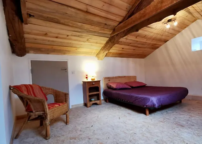 Renove Au Coeur De L'auvergne - Fr-1-582-336 Feriehus